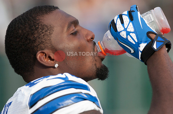 NFL: Preseason-Dallas Cowboys at Oakland Raiders