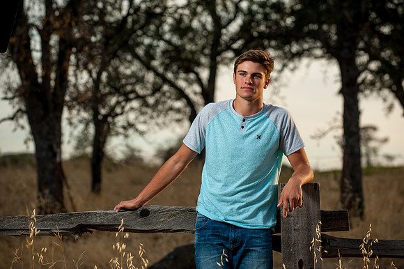 Senior Photo Session with Nolan Winter